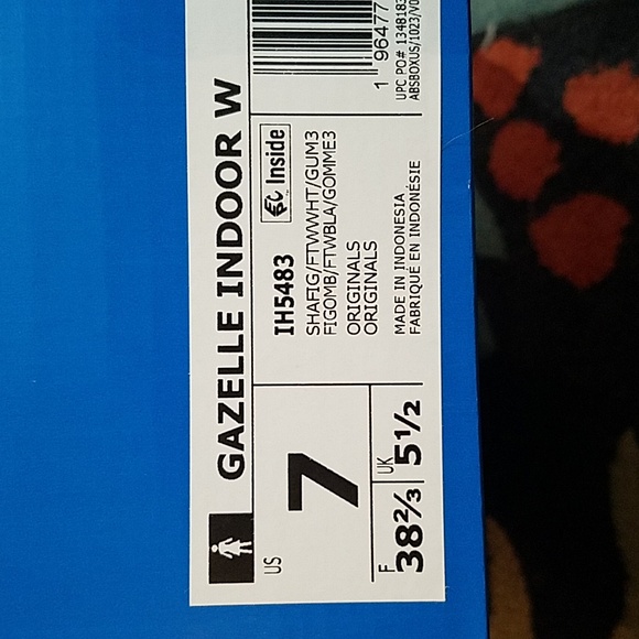 adidas Purple Sneakers with Soft Suede Upper and Classic Three Stripes - Picture 10 of 10